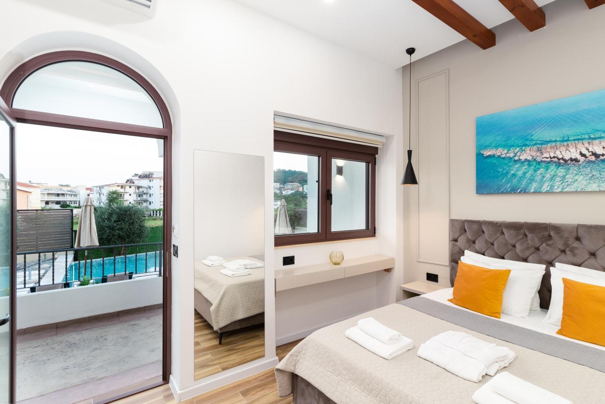 Apartments Kan Улцин Екстериор снимка