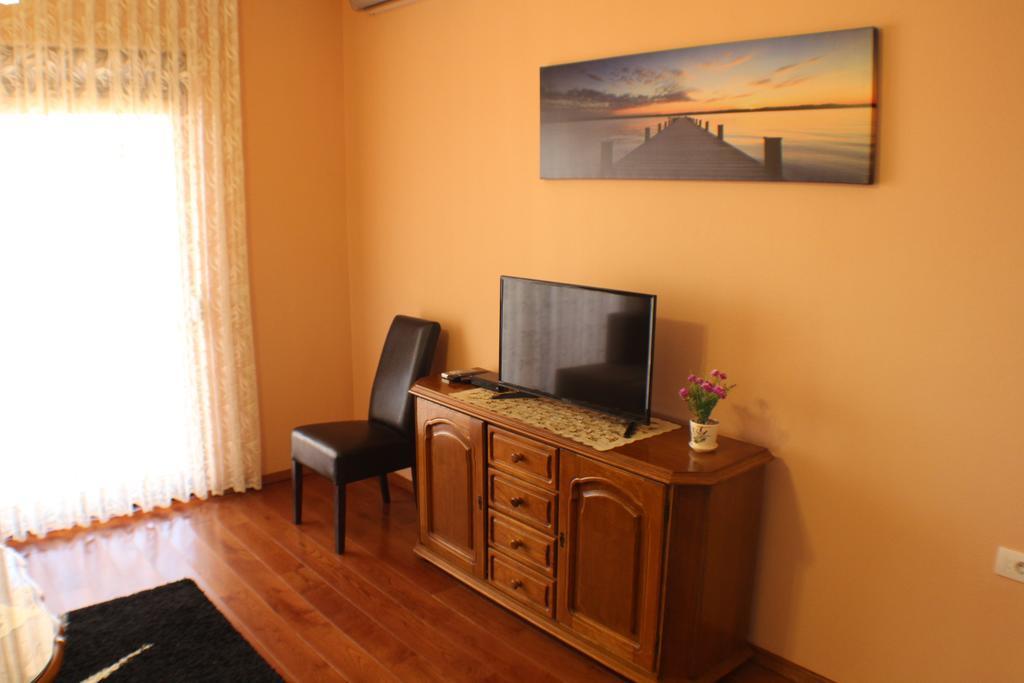 Apartments Kan Улцин Екстериор снимка