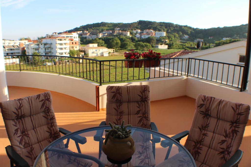 Apartments Kan Улцин Екстериор снимка