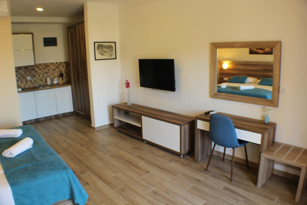 Apartments Kan Улцин Екстериор снимка