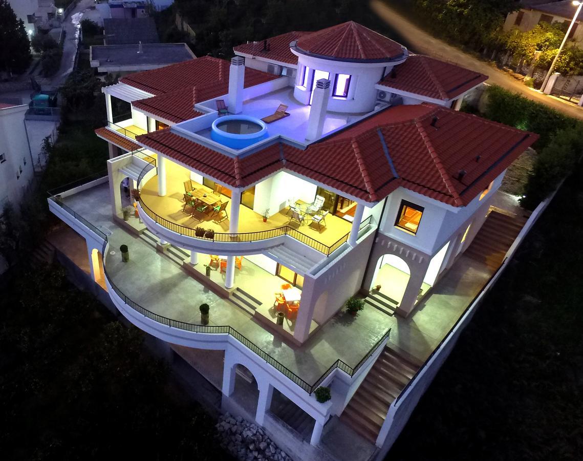 Apartments Kan Улцин Екстериор снимка