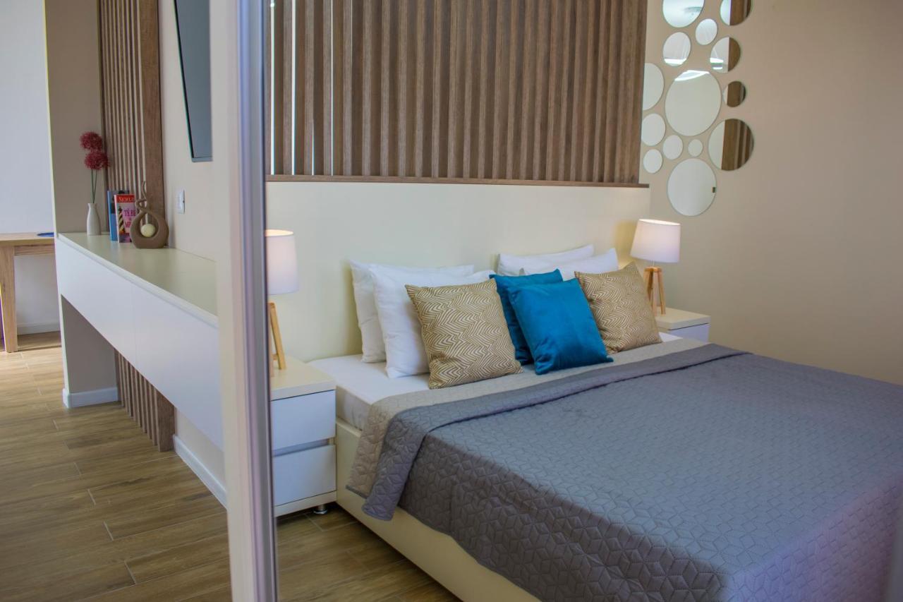 Apartments Kan Улцин Екстериор снимка
